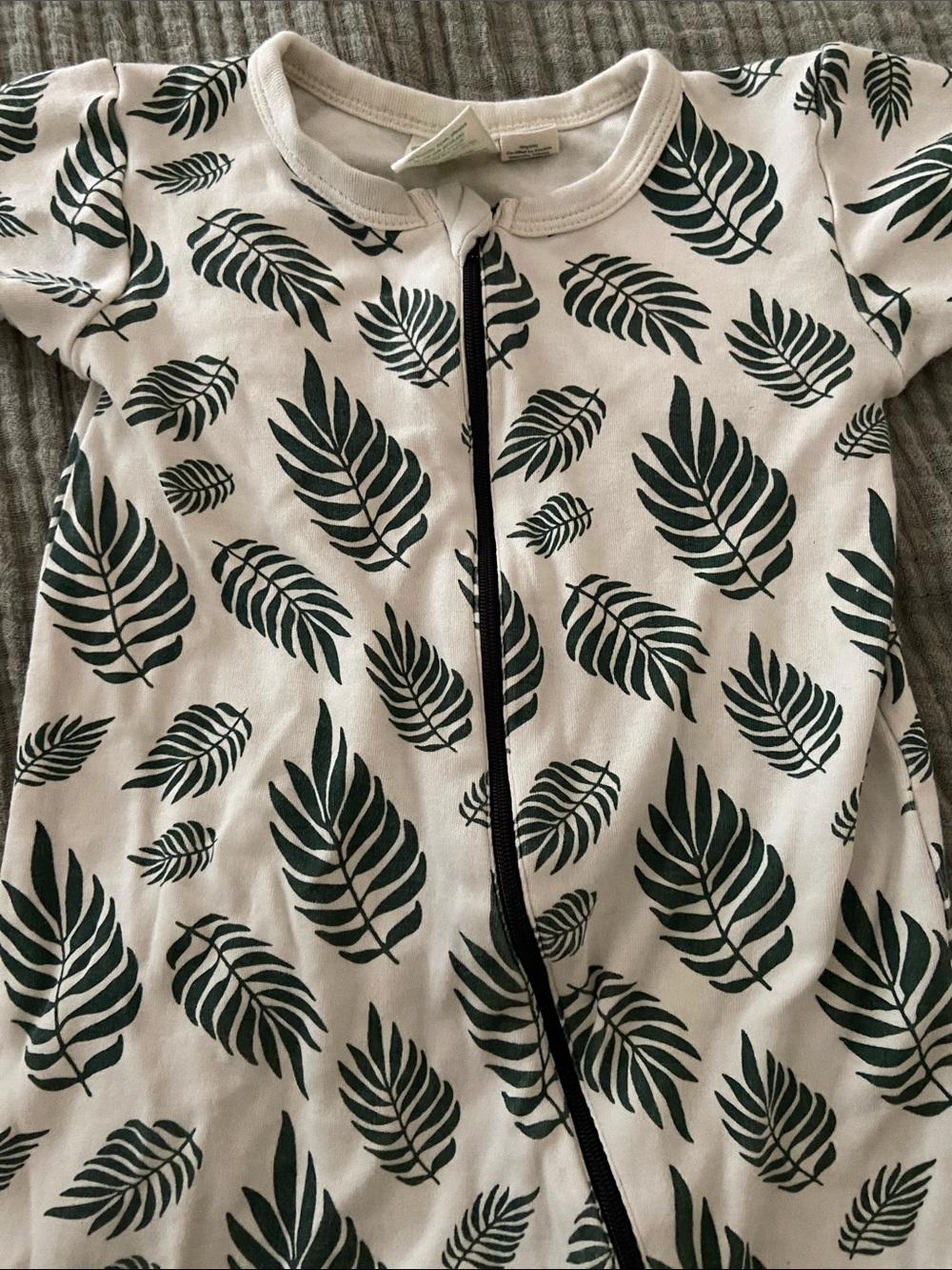 Parade 18-24 months Organic Leaf-Print One-Pajamas Romper - Picture 3 of 6